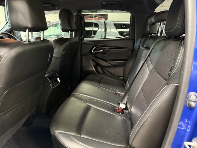2025 Isuzu D-max
