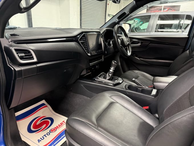 2025 Isuzu D-max