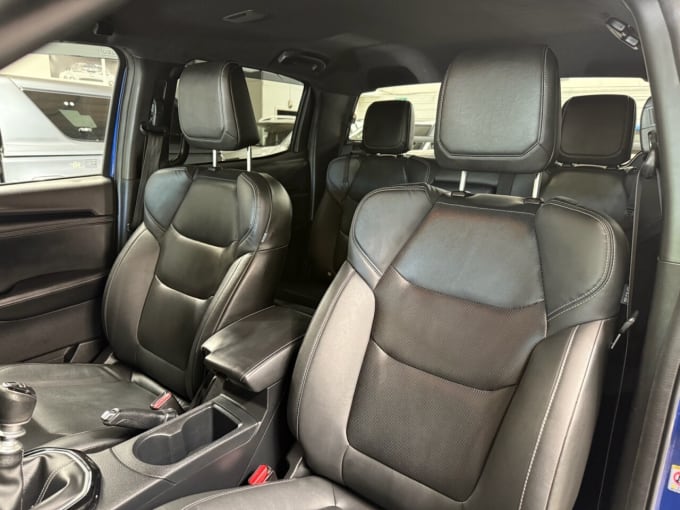 2025 Isuzu D-max