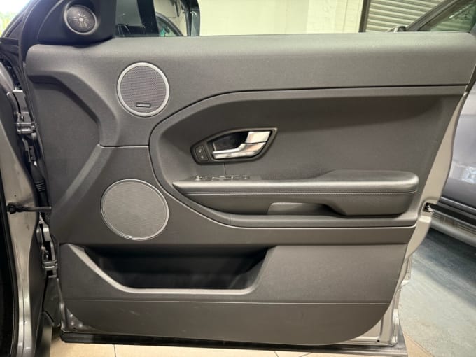 2025 Land Rover Range Rover Evoque