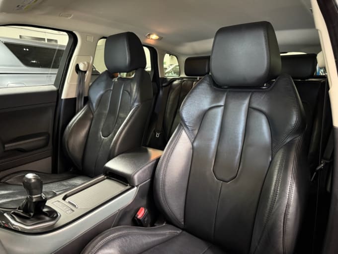 2025 Land Rover Range Rover Evoque