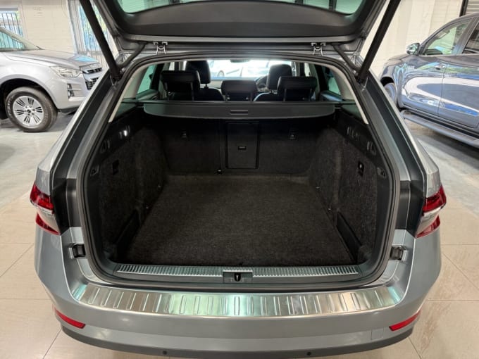 2025 Skoda Superb