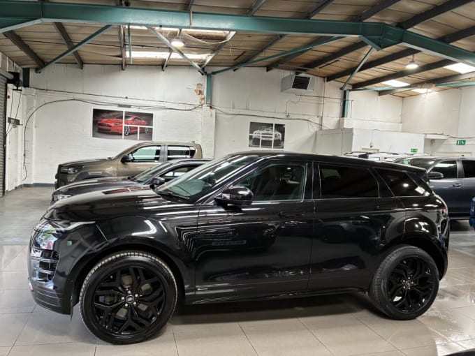 2025 Land Rover Range Rover Evoque