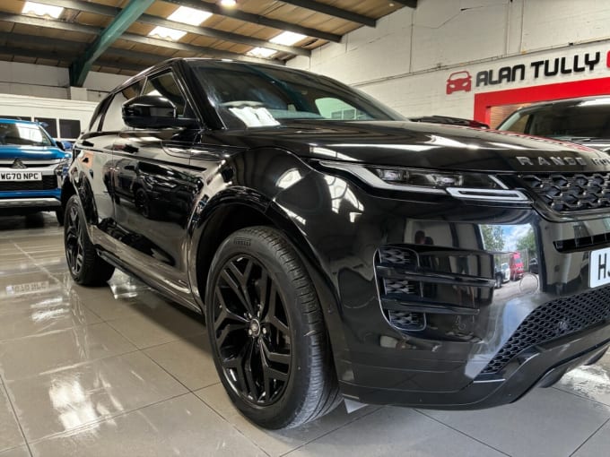 2025 Land Rover Range Rover Evoque