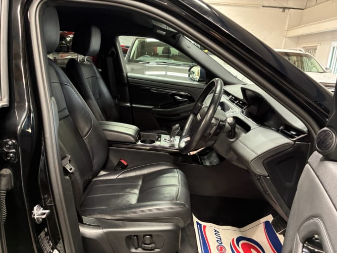 2025 Land Rover Range Rover Evoque
