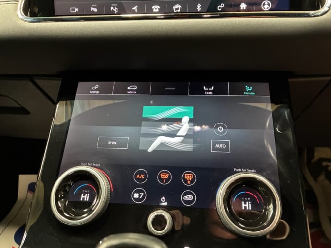 2025 Land Rover Range Rover Evoque