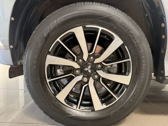 2025 Mitsubishi Shogun Sport