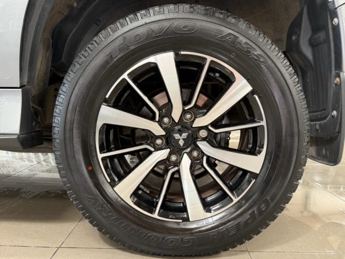 2025 Mitsubishi Shogun Sport