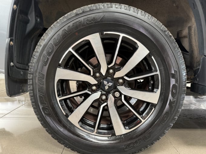 2025 Mitsubishi Shogun Sport