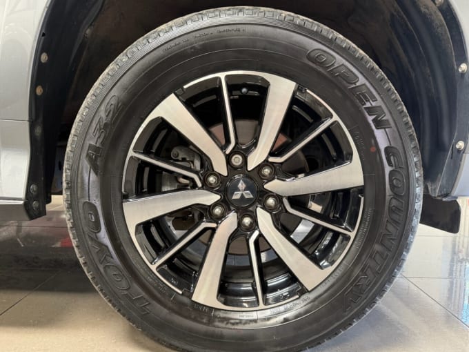 2025 Mitsubishi Shogun Sport