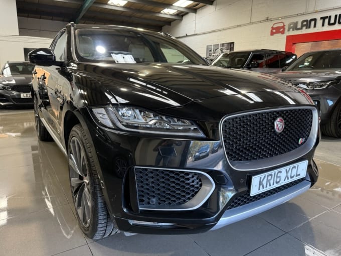 2016 Jaguar F-pace