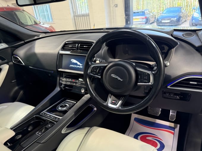 2016 Jaguar F-pace