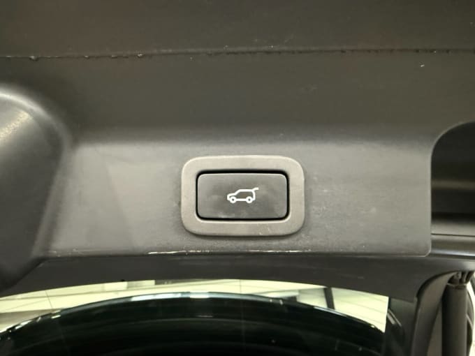 2016 Jaguar F-pace