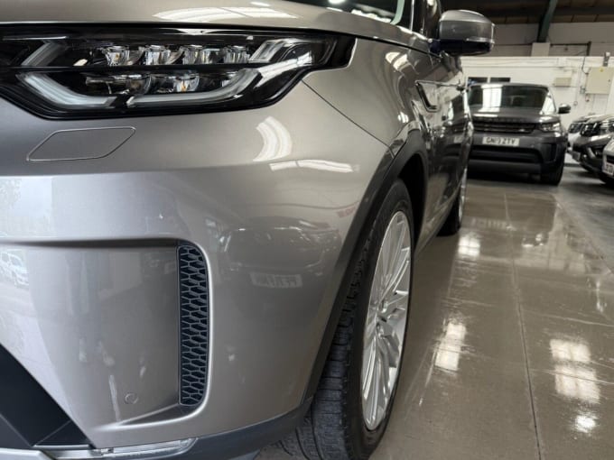 2025 Land Rover Discovery