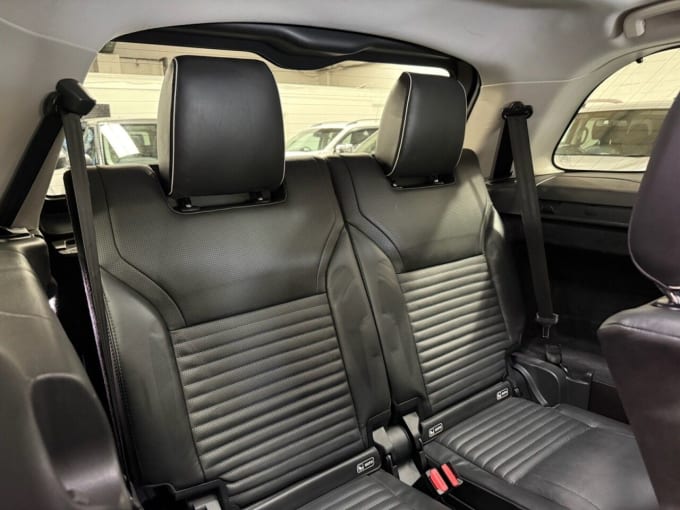 2025 Land Rover Discovery