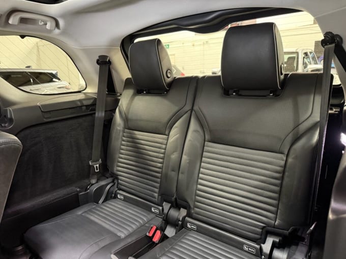 2025 Land Rover Discovery