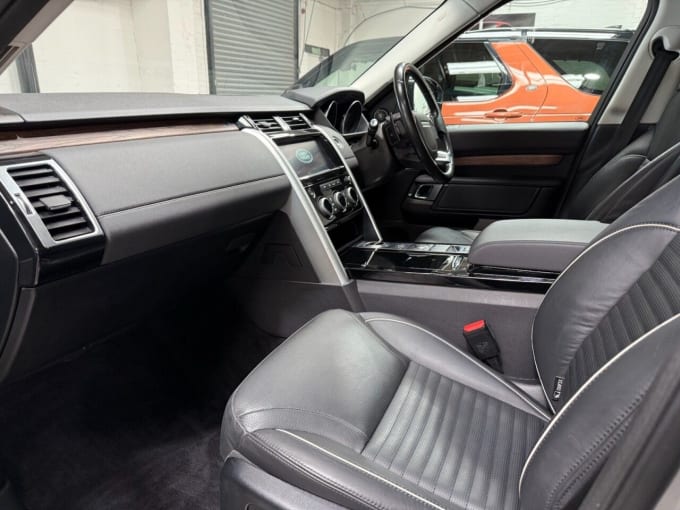 2025 Land Rover Discovery