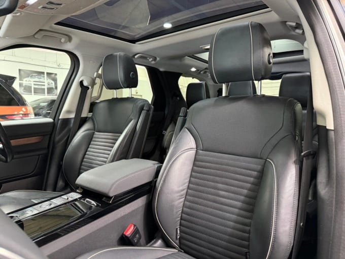 2025 Land Rover Discovery