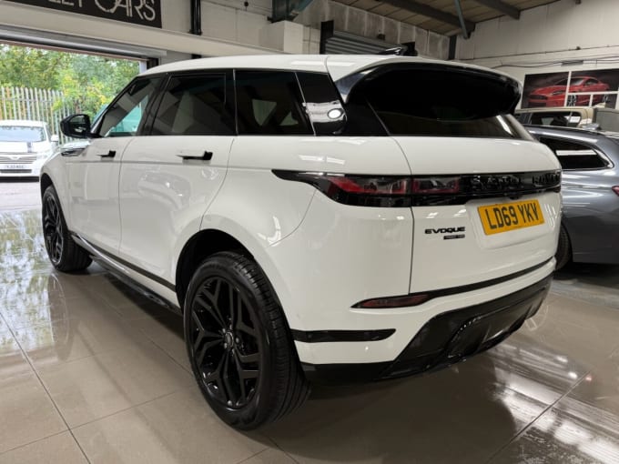 2025 Land Rover Range Rover Evoque