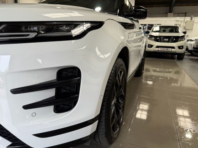 2025 Land Rover Range Rover Evoque