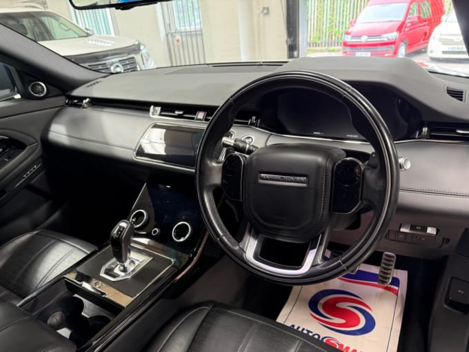 2025 Land Rover Range Rover Evoque