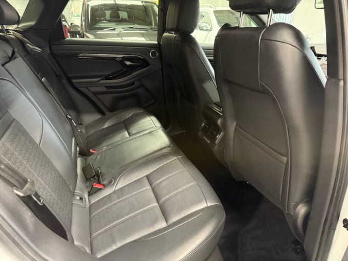 2025 Land Rover Range Rover Evoque