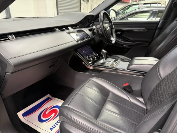 2025 Land Rover Range Rover Evoque