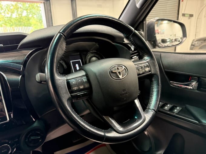 2025 Toyota Hi-lux