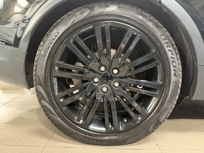 2025 Land Rover Discovery