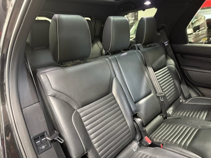 2025 Land Rover Discovery
