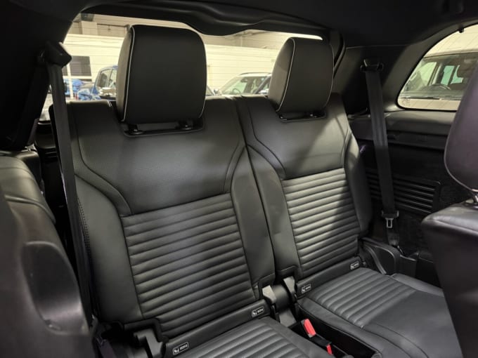 2025 Land Rover Discovery