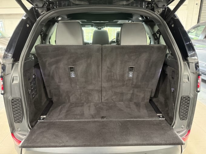 2025 Land Rover Discovery
