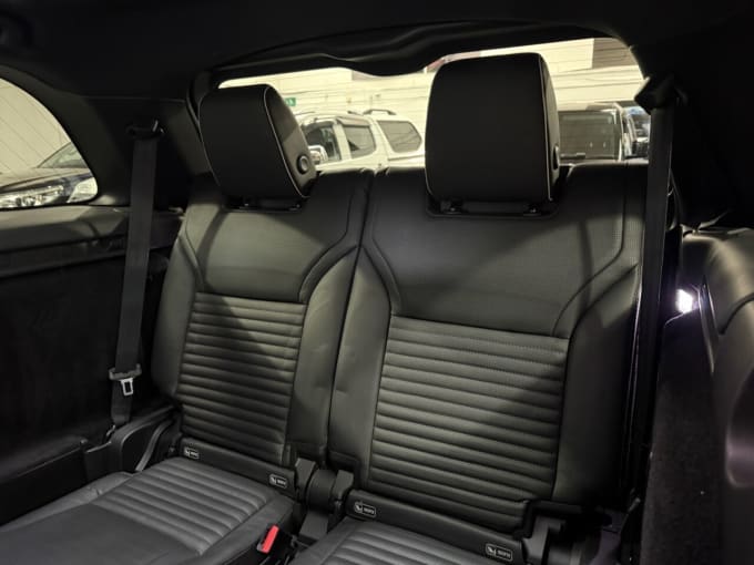 2025 Land Rover Discovery