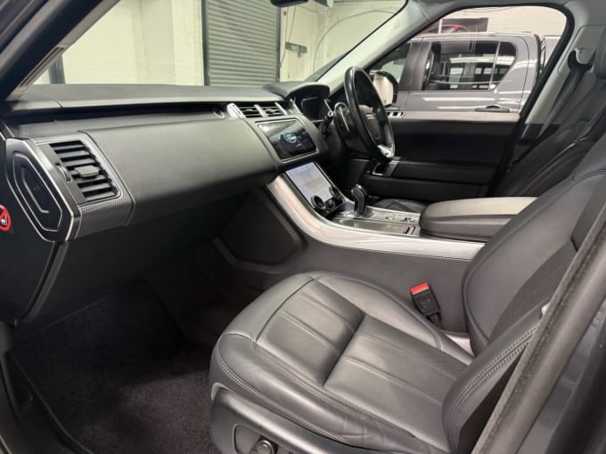 2025 Land Rover Range Rover Sport