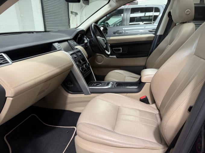 2025 Land Rover Discovery Sport