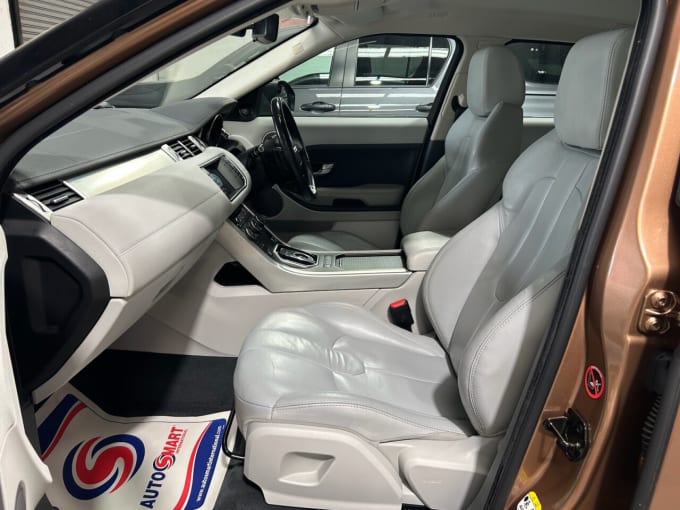 2025 Land Rover Range Rover Evoque