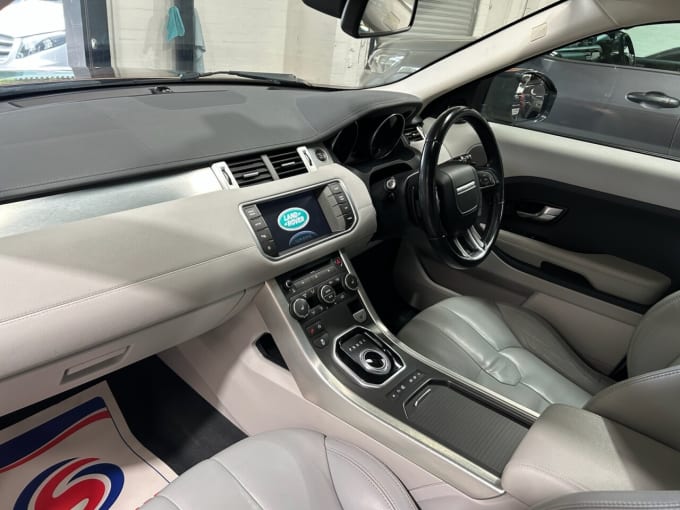 2025 Land Rover Range Rover Evoque