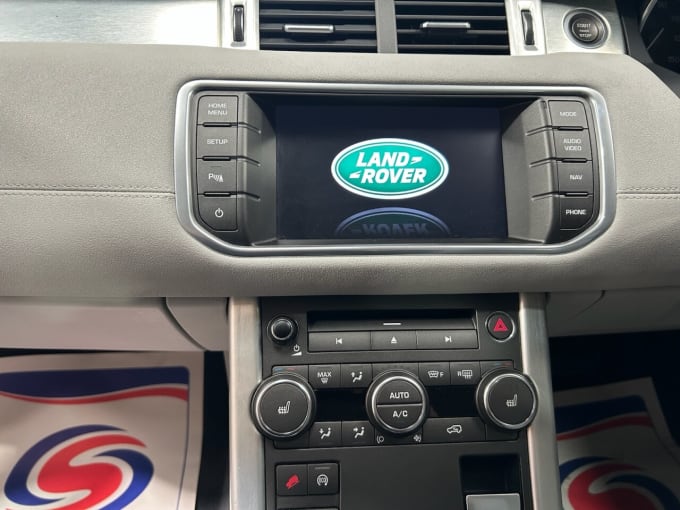 2025 Land Rover Range Rover Evoque