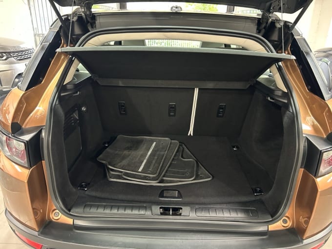 2025 Land Rover Range Rover Evoque