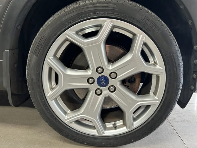 2025 Ford Kuga