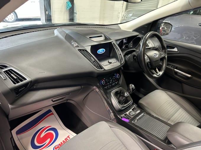 2025 Ford Kuga