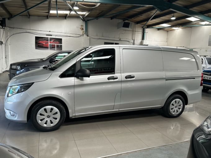 2025 Mercedes-benz Vito