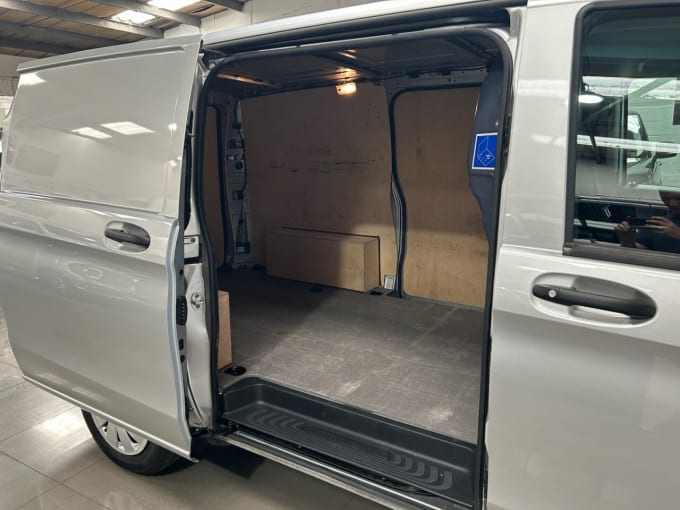 2025 Mercedes-benz Vito