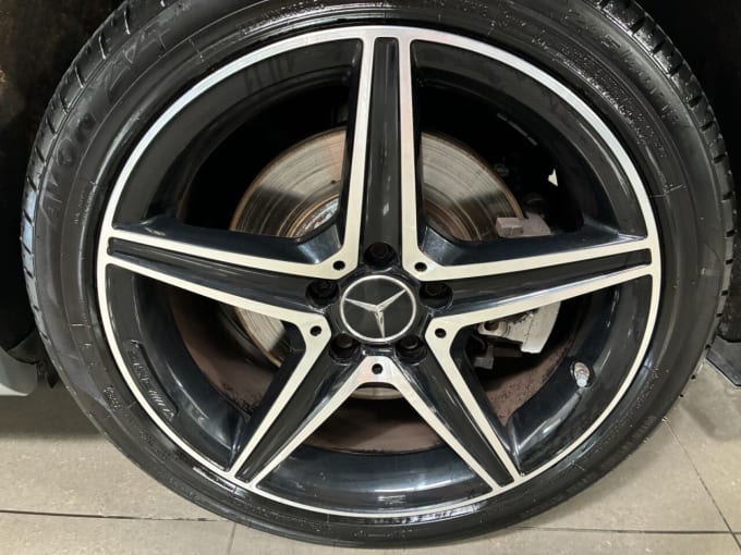 2025 Mercedes-benz C-class