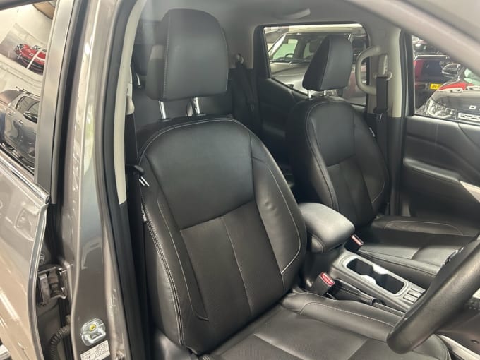2025 Nissan Navara