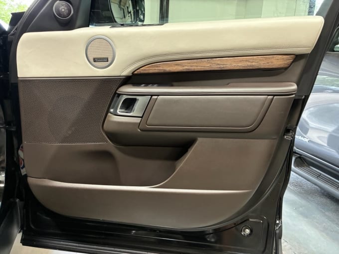 2025 Land Rover Discovery