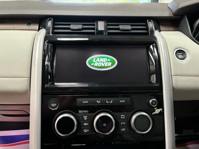 2025 Land Rover Discovery