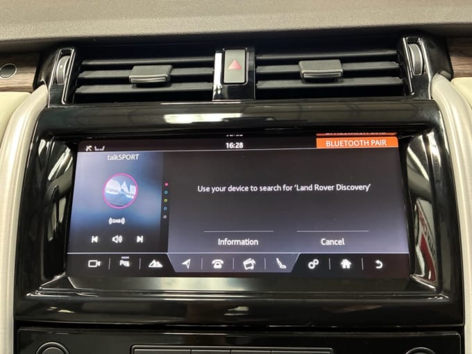 2025 Land Rover Discovery