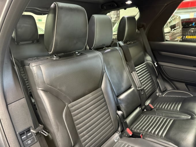 2025 Land Rover Discovery