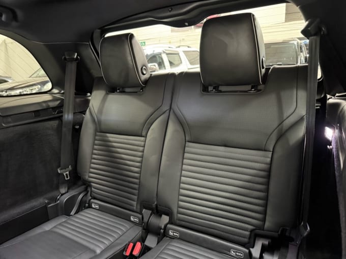 2025 Land Rover Discovery